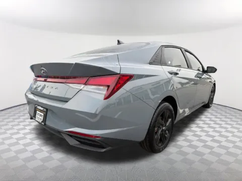 More photos of 2023 Hyundai Elantra SEL at Southtowne Hyundai of Newnan, GA