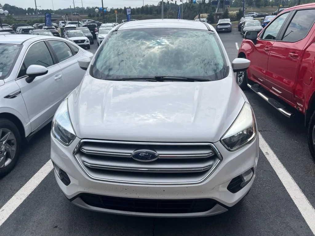 White 2017 Ford Escape SE for sale in Newnan, GA