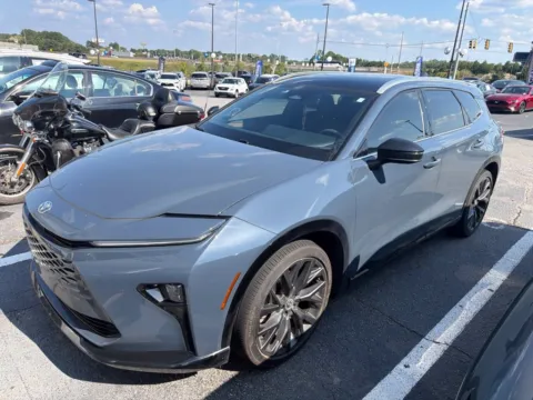 Photos of 2025 Toyota Crown Signia Limited for sale in Newnan, GA at Southtowne Hyundai of Newnan