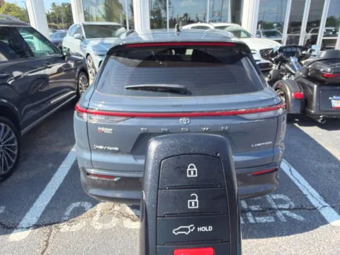 More photos of 2025 Toyota Crown Signia Limited at Southtowne Hyundai of Newnan, GA