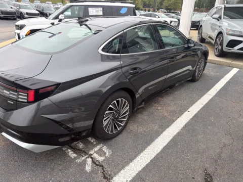 More photos of 2024 Hyundai Sonata Hybrid SEL at Southtowne Hyundai of Newnan, GA