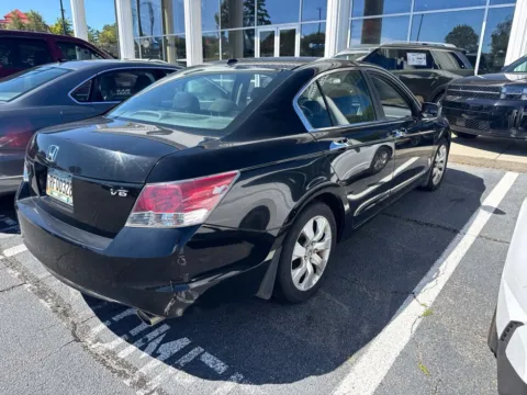 More photos of 2010 Honda Accord EX-L at Southtowne Hyundai of Newnan, GA