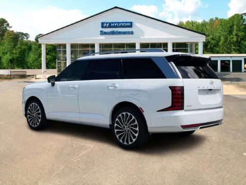 More photos of 2027 Hyundai Palisade Hybrid at Southtowne Hyundai of Newnan, GA