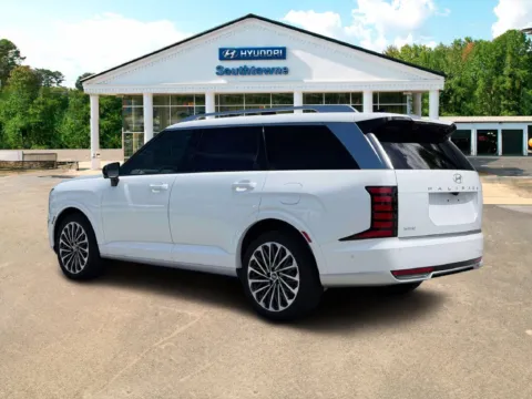 More photos of 2027 Hyundai Palisade Hybrid at Southtowne Hyundai of Newnan, GA