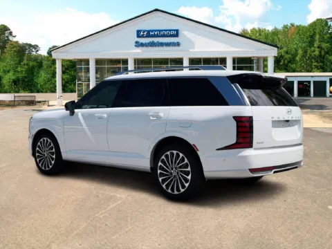 More photos of 2027 Hyundai Palisade Hybrid at Southtowne Hyundai of Newnan, GA