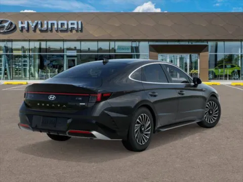 More photos of 2027 Hyundai Sonata Hybrid SEL at Southtowne Hyundai of Newnan, GA