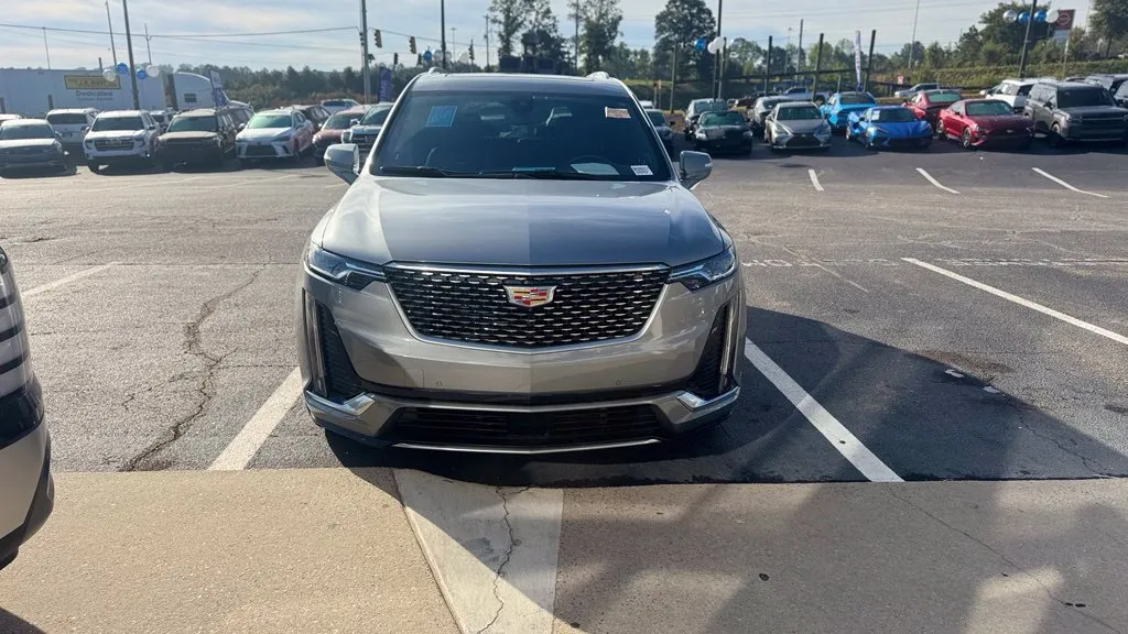 2025 Cadillac XT6 Premium Luxury
