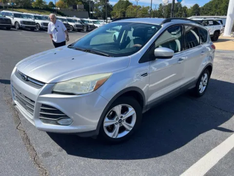 Photos of 2014 Ford Escape SE for sale in Newnan, GA at Southtowne Hyundai of Newnan