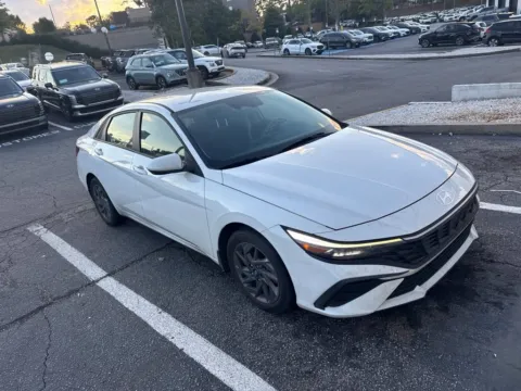 Another view of 2024 Hyundai Elantra SEL for sale in Newnan, GA at Southtowne Hyundai of Newnan