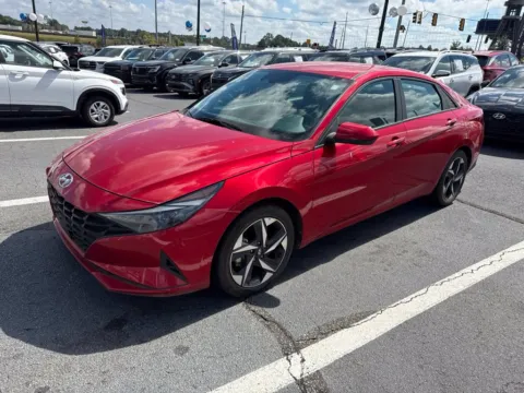 Red 2023 Hyundai Elantra SEL for sale in Newnan, GA