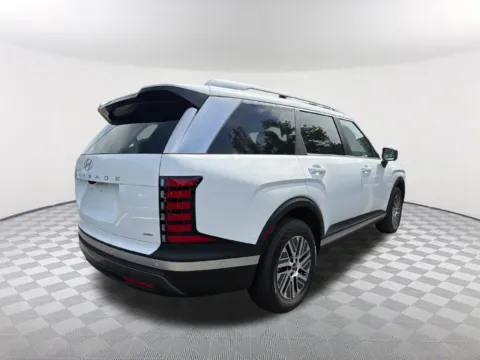 More photos of 2027 Hyundai Palisade Hybrid SEL Premium at Southtowne Hyundai of Newnan, GA