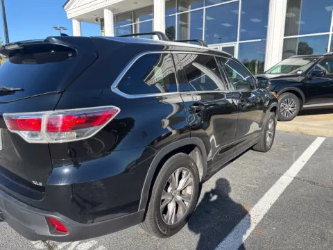 Another view of 2014 Toyota Highlander XLE V6 for sale in Newnan, GA at Southtowne Hyundai of Newnan