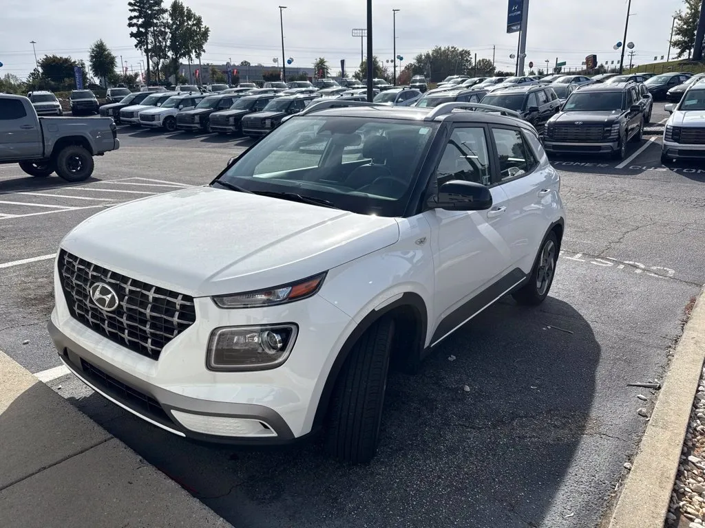 White 2025 Hyundai Venue Limited for sale in Newnan, GA