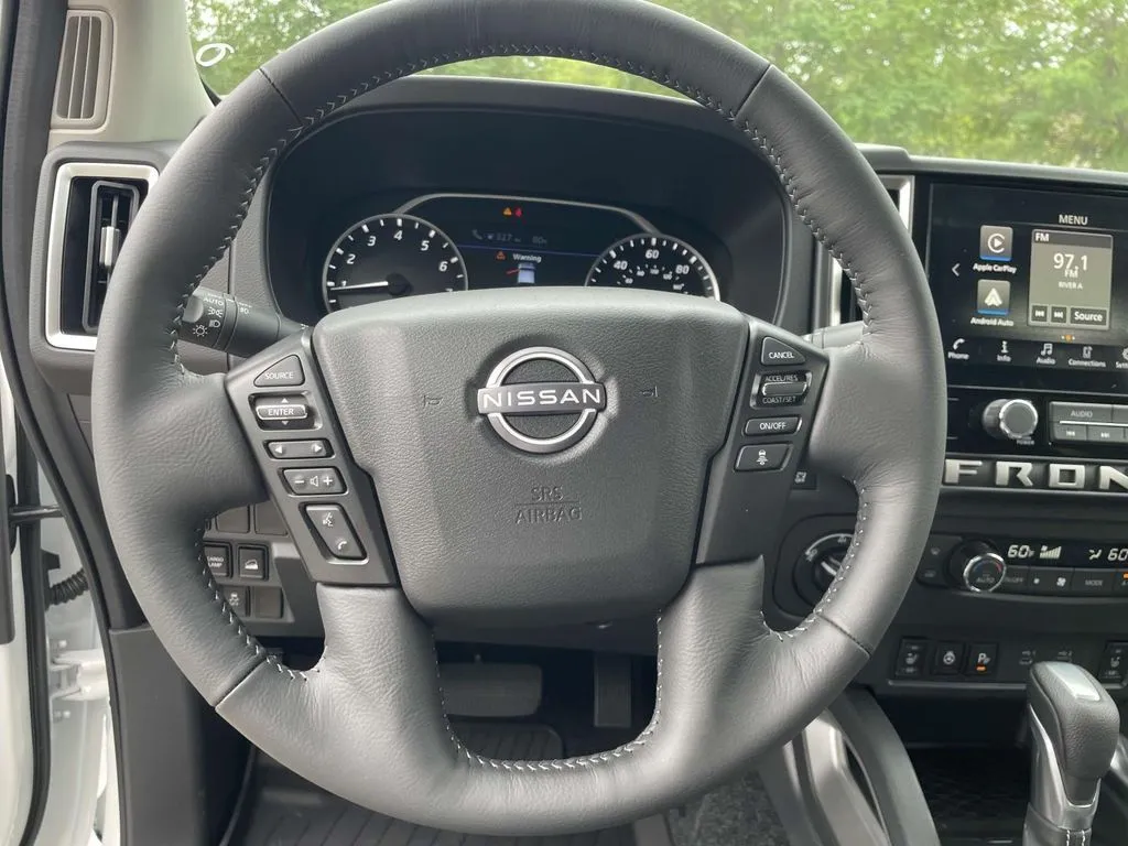 2025 Nissan Frontier SV - Photo 20