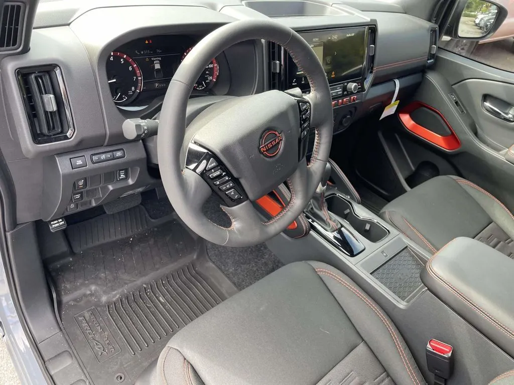 2025 Nissan Frontier PRO-X - Photo 16