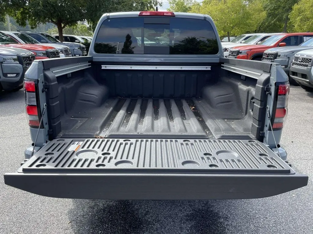 2025 Nissan Frontier PRO-X - Photo 8