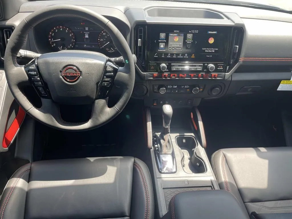 2025 Nissan Frontier PRO-X - Photo 12