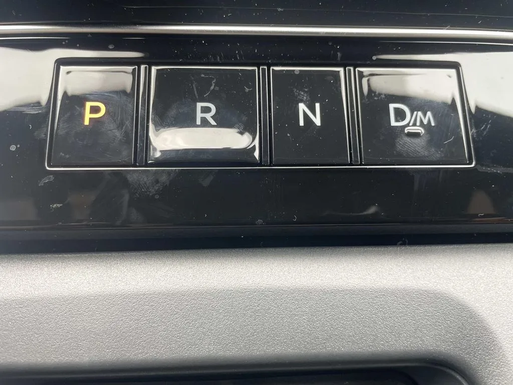 2025 Nissan Armada SL - Photo 25