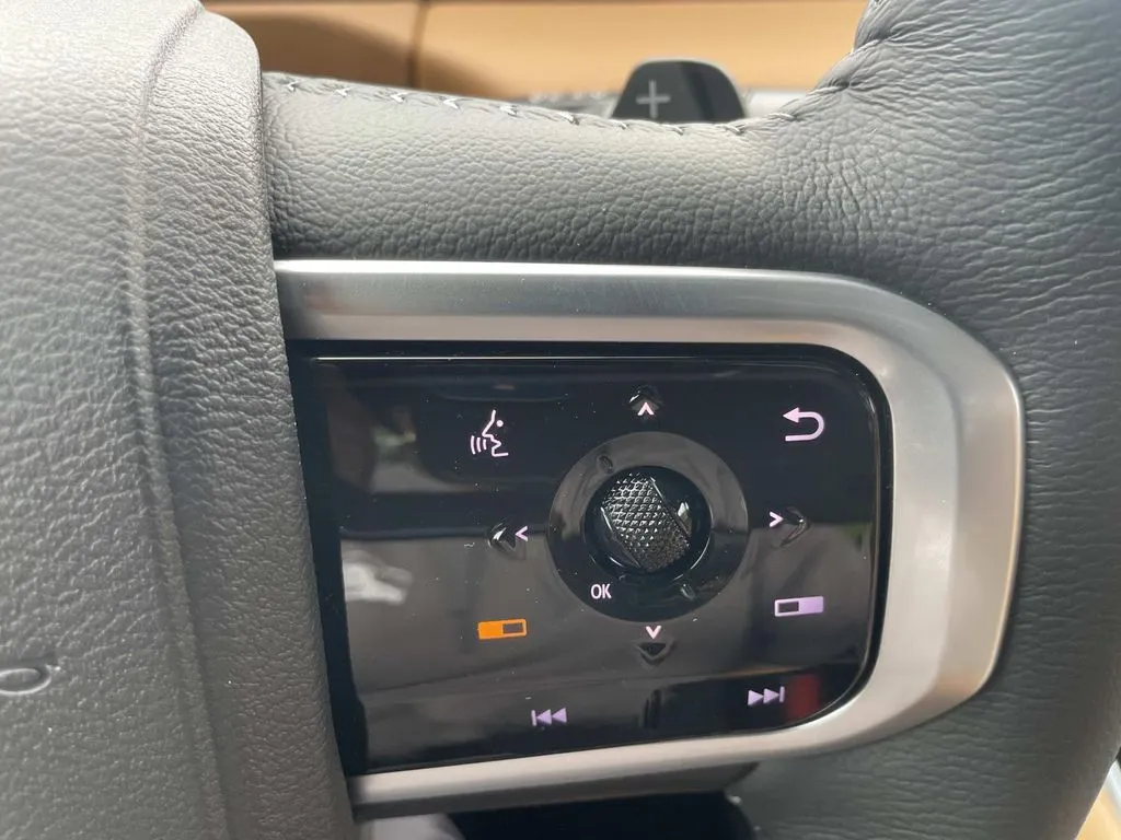 2025 Nissan Armada SL - Photo 19