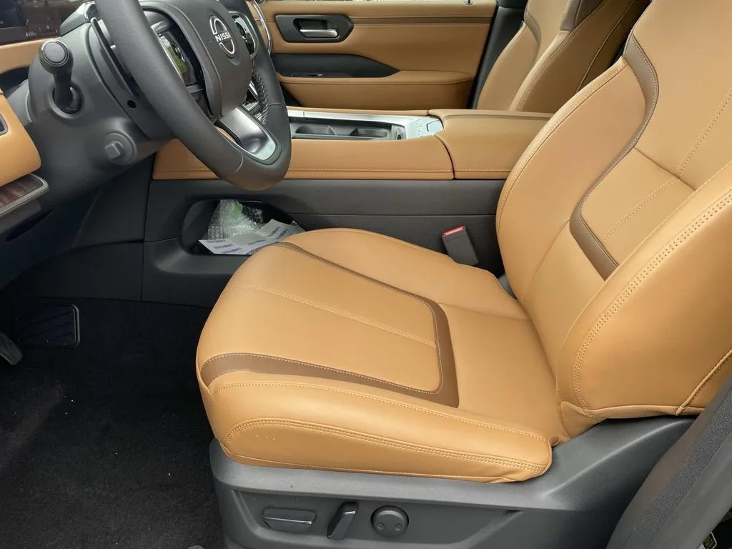 2025 Nissan Armada SL - Photo 15