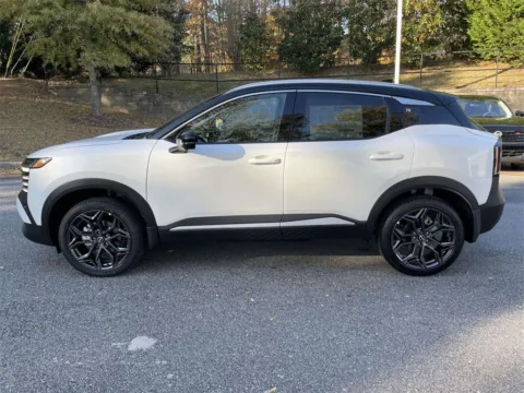 Photos of 2026 Nissan Kicks SR for sale in Cumming, GA at Nissan Of Cumming