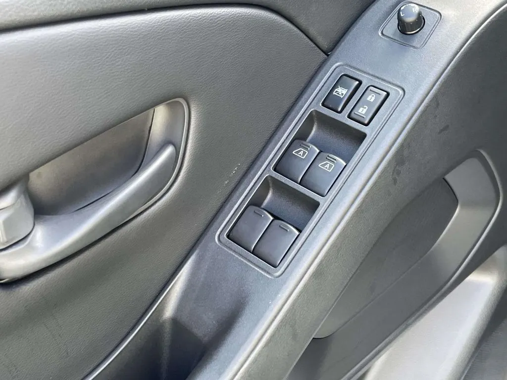 2026 Nissan Frontier SV - Photo 14