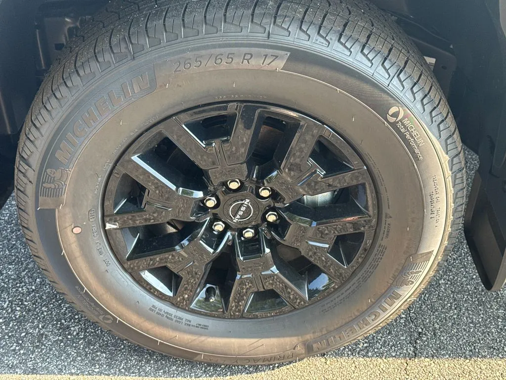 2026 Nissan Frontier SV - Photo 11
