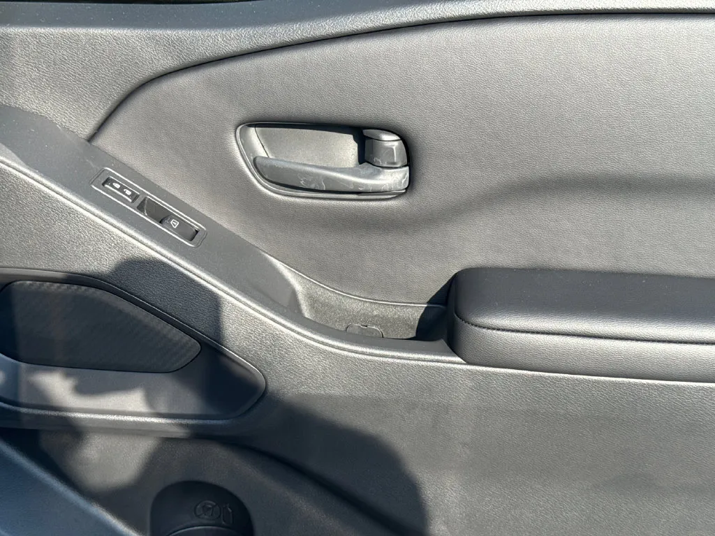 2026 Nissan Frontier SV - Photo 14