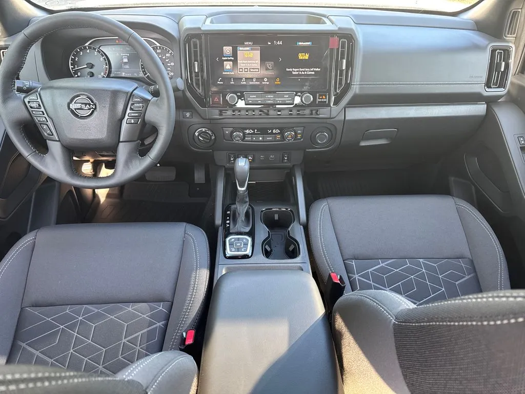 2026 Nissan Frontier SV - Photo 19
