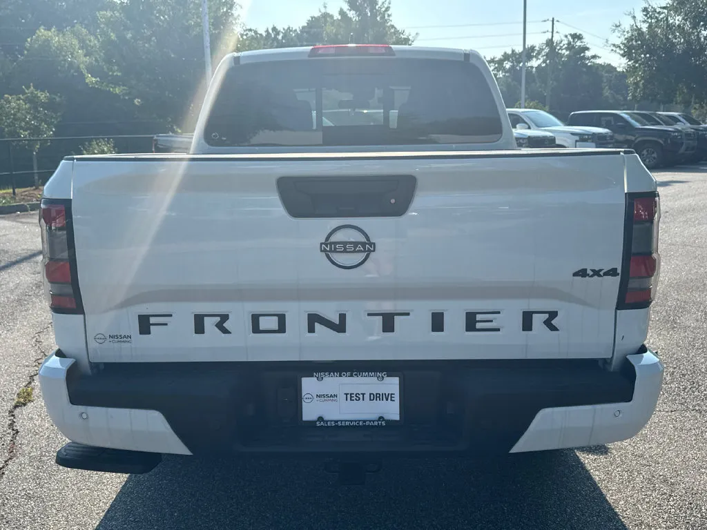 2026 Nissan Frontier SV - Photo 6