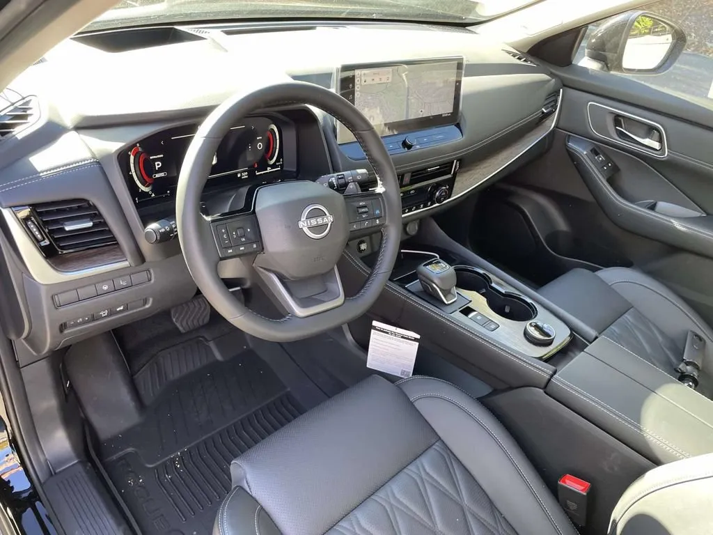 2026 Nissan Rogue Platinum - Photo 17