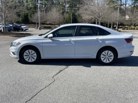 Photos of 2019 Volkswagen Jetta 1.4T SE for sale in Cumming, GA at Nissan Of Cumming