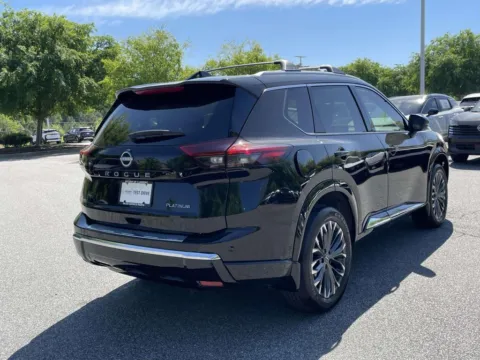 More photos of 2025 Nissan Rogue Platinum at Nissan Of Cumming, GA