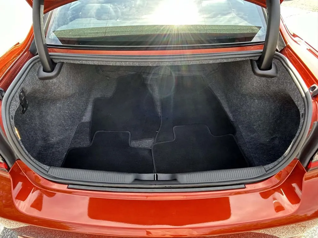 2023 Dodge Charger Scat Pack - Photo 10