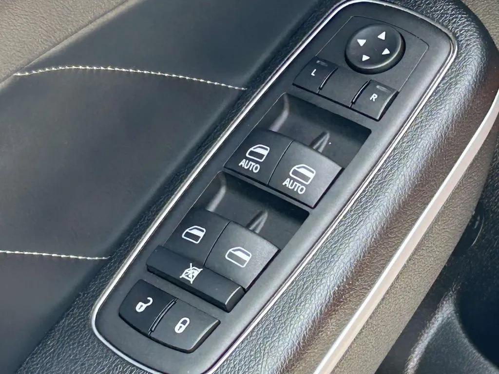 2023 Dodge Charger Scat Pack - Photo 15