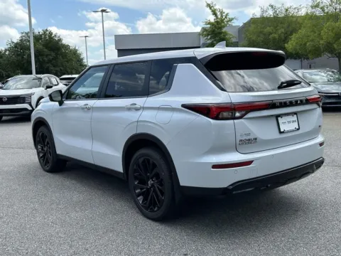 More photos of 2026 Nissan Rogue Plug-In Hybrid SL at Nissan Of Cumming, GA