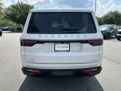 More photos of 2023 Jeep Wagoneer L Series II at Nissan Of Cumming, GA