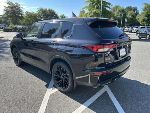 More photos of 2026 Nissan Rogue Plug-In Hybrid SL at Nissan Of Cumming, GA