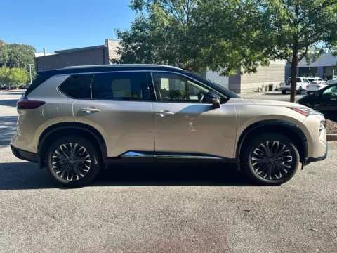 More photos of 2024 Nissan Rogue Platinum at Nissan Of Cumming, GA