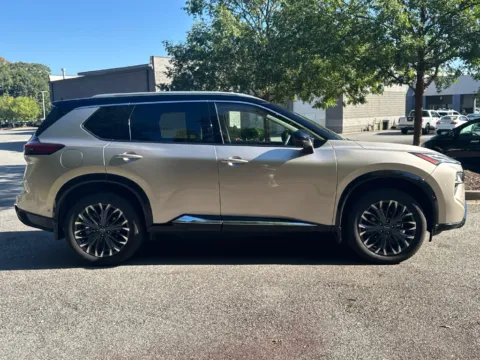 More photos of 2024 Nissan Rogue Platinum at Nissan Of Cumming, GA