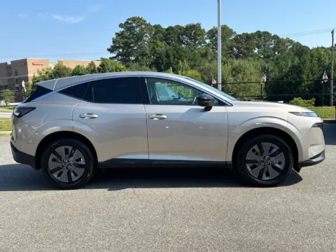 More photos of 2026 Nissan Murano SL at Nissan Of Cumming, GA