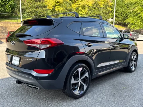 More photos of 2016 Hyundai Tucson Limited at Nissan Of Cumming, GA