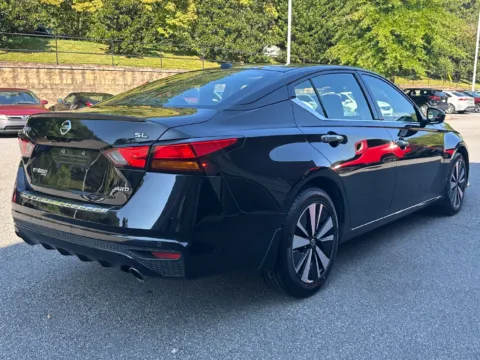More photos of 2021 Nissan Altima 2.5 SL at Nissan Of Cumming, GA