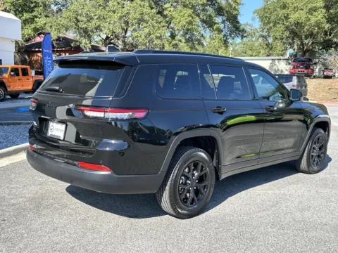 More photos of 2025 Jeep Grand Cherokee L Altitude X at Step One Chrysler Dodge Jeep Ram Fiat Crestview, FL