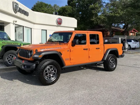 More photos of 2025 Jeep Gladiator Rubicon at Step One Chrysler Dodge Jeep Ram Fiat Crestview, FL