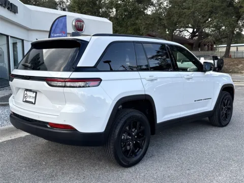 More photos of 2025 Jeep Grand Cherokee Altitude X at Step One Chrysler Dodge Jeep Ram Fiat Crestview, FL