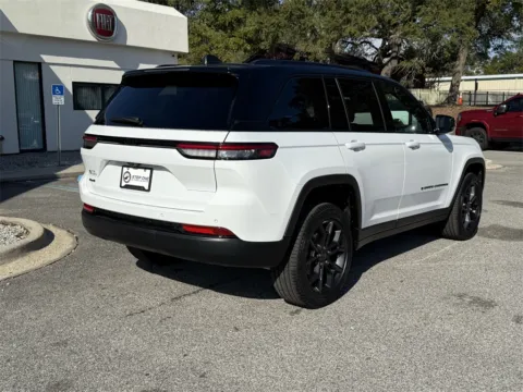 More photos of 2025 Jeep Grand Cherokee Limited at Step One Chrysler Dodge Jeep Ram Fiat Crestview, FL