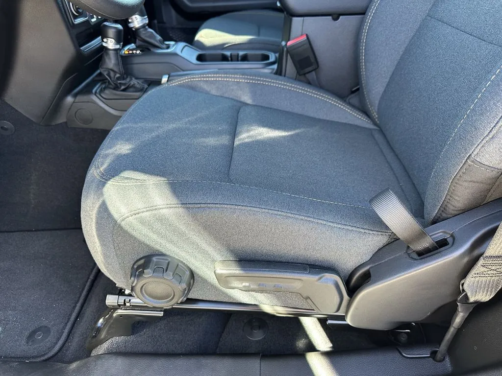 2026 Jeep Wrangler 2-Door Sport - Photo 10