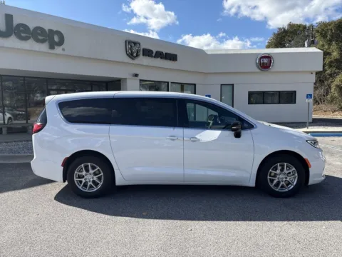 More photos of 2026 Chrysler Pacifica Select at Step One Chrysler Dodge Jeep Ram Fiat Crestview, FL