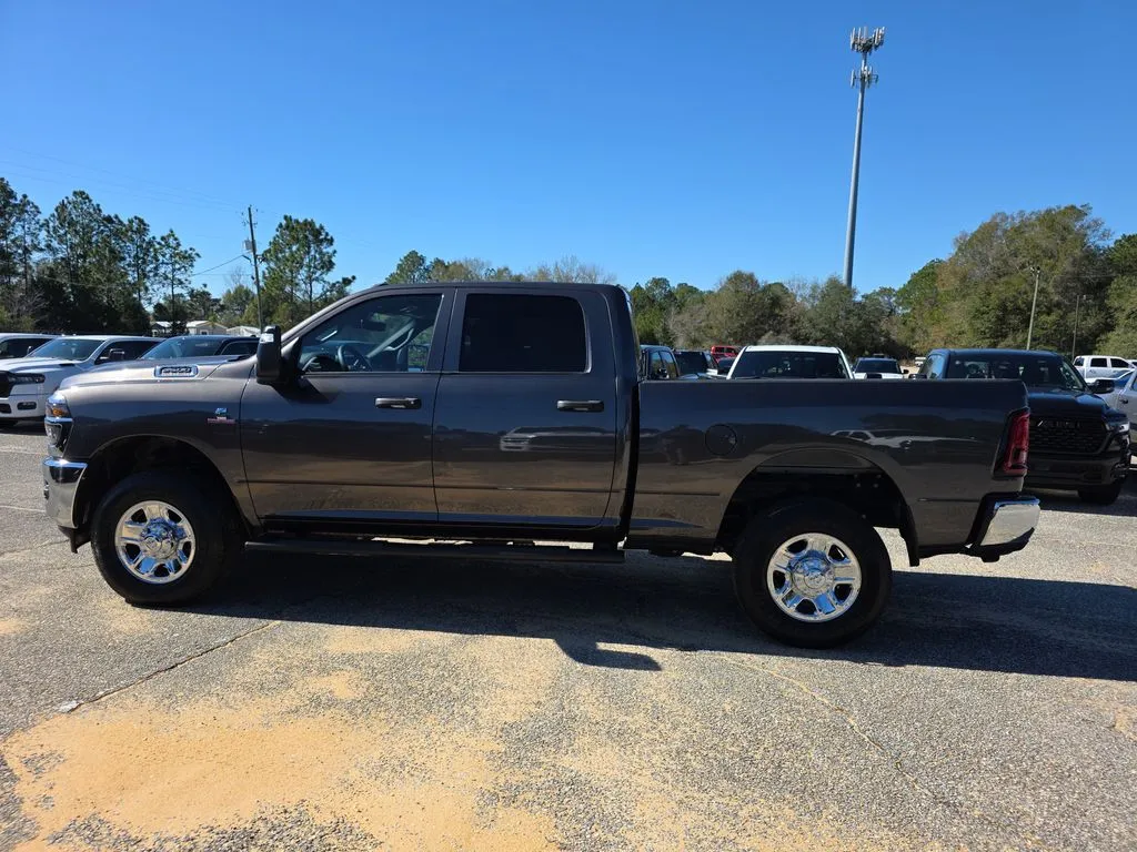 2026 RAM 2500 Tradesman - Photo 8